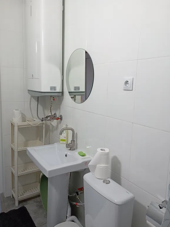 Отдельный двухкомнатный домик с кухней