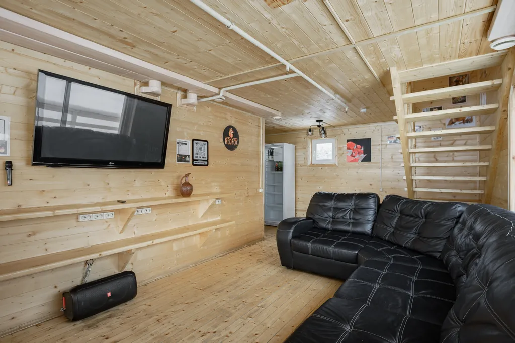 Коттедж Коттедж Светлый — Жостово