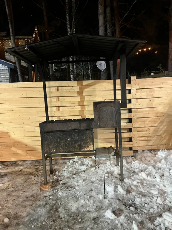 Комфортный коттедж в лесу