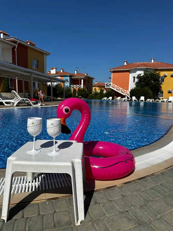 Аппартамент с видом на море и бассейном