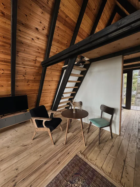 A-frame у Финского Залива посреди Корабельных сосен