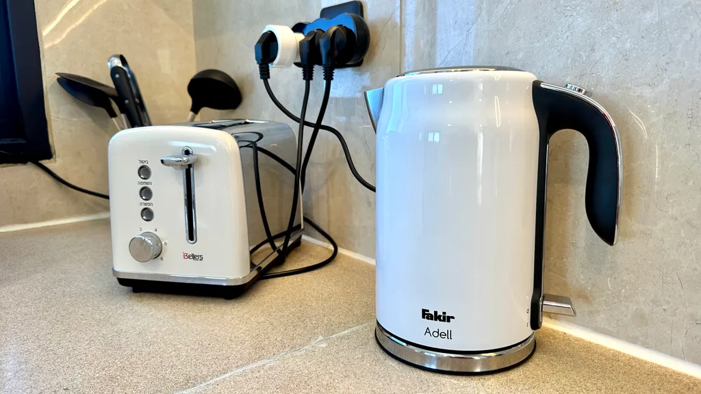 GW951 Квартира с балконом с видом на море (Gugel Waves Nahariya)