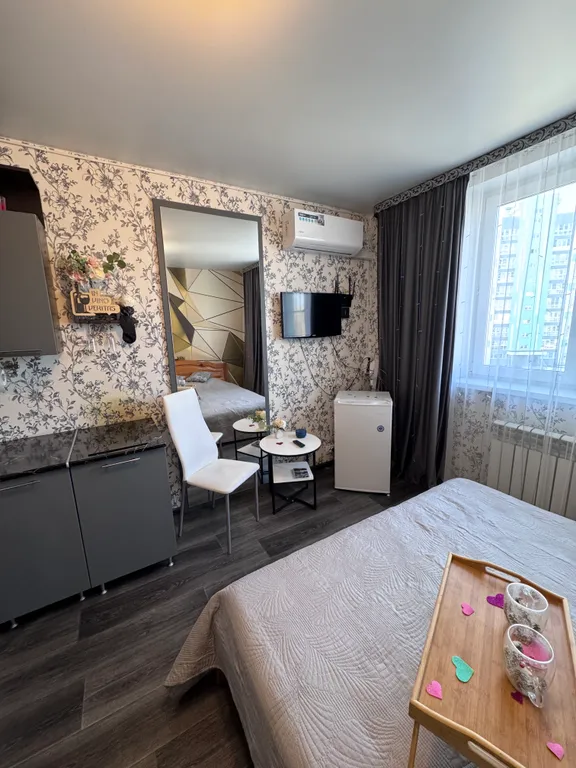 Тёплая уютная светлая студия с красивой локацией