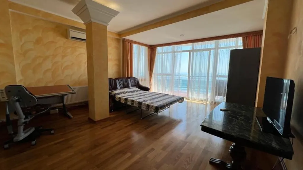 Четырёхместный номер люкс на 3 этаже