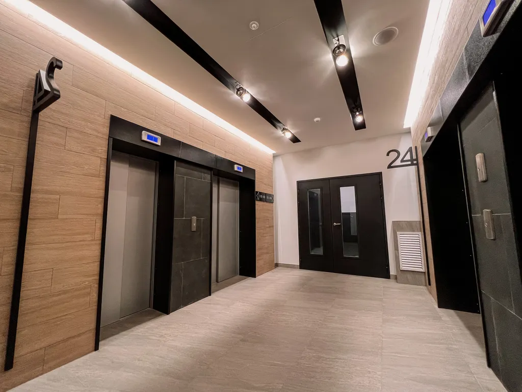 Апартамент с видом на город с высоты 24 этажа