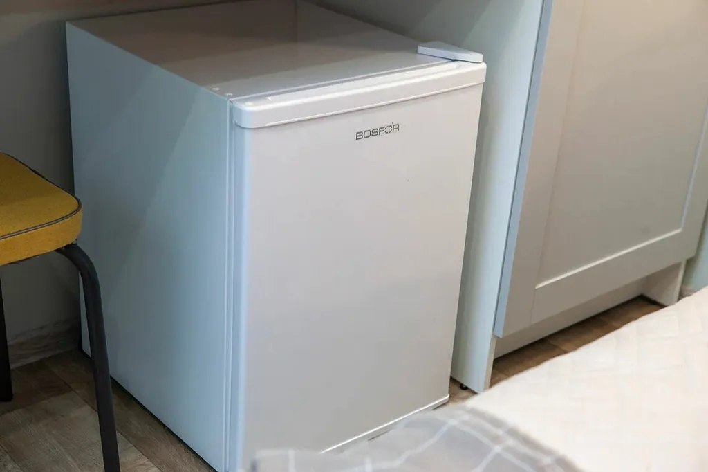 Стильная студия возле метро для двоих гостей