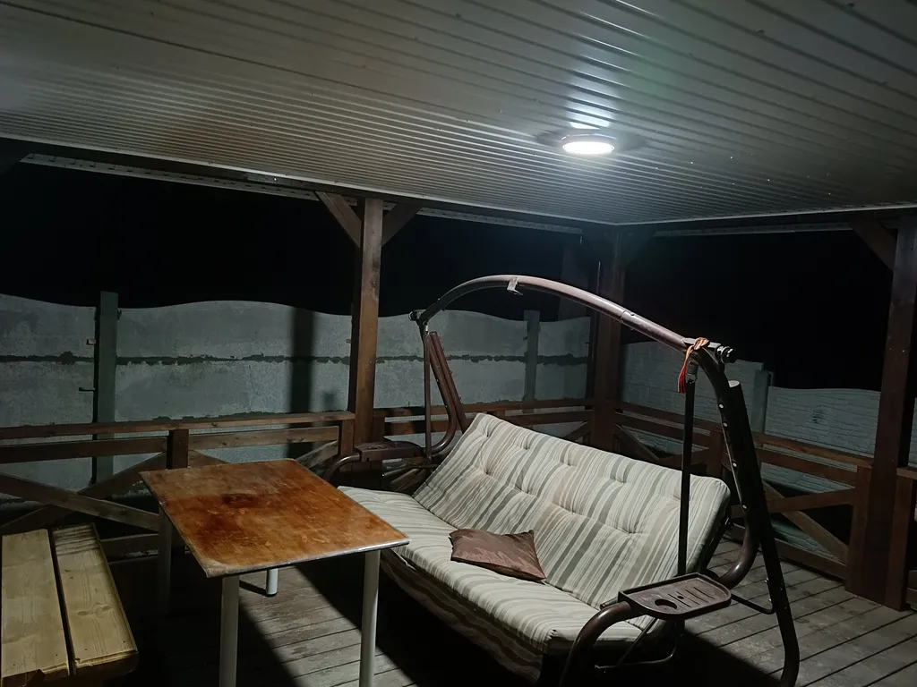 Уютный дом с бассейном под ключ