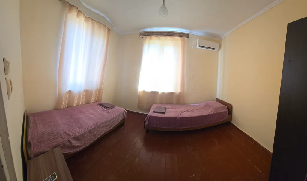 Двухкомнатный номер в доме