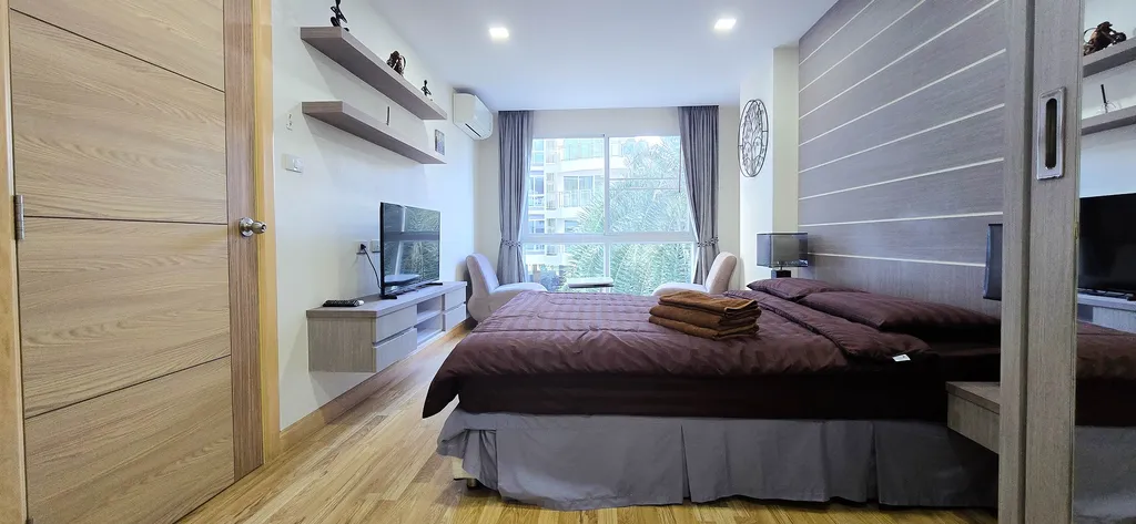 Уютная квартира для отпуска на первой линии с видом на бассейн