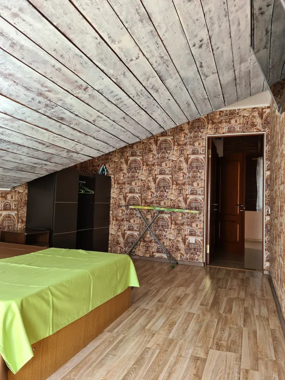 Квартира Апартаменты 2х комнатные на мансарде — Анапа