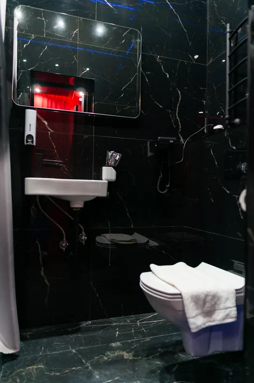 Poмaнтичeский апартамент с темaтичеcким интеpьеpом