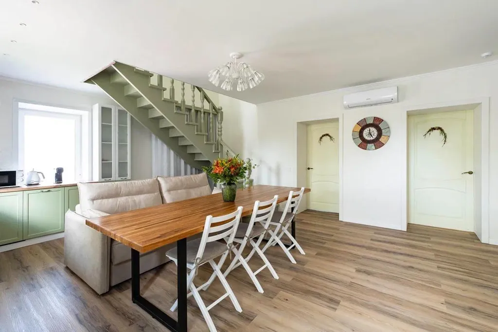 Дом Писателя коттедж с 5 спальнями