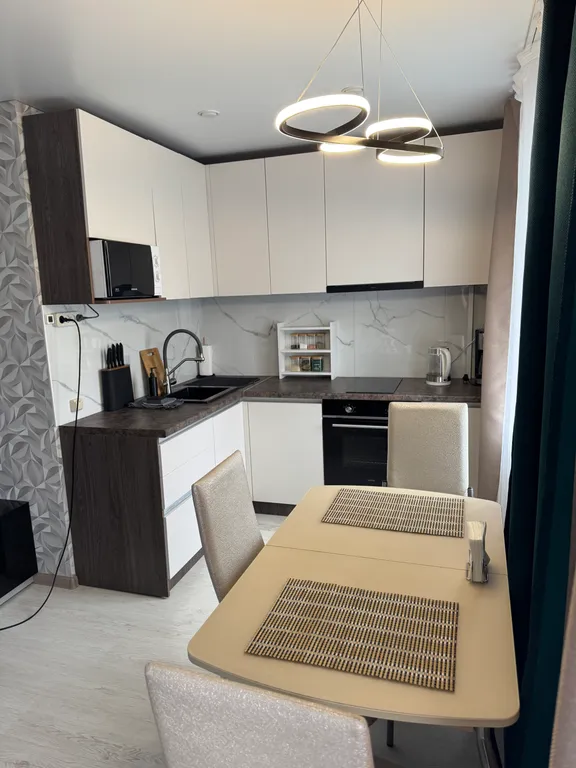 Стильная квартира с ремонтом в центре