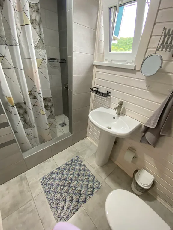 Коттедж Домик на побережье — Бжид