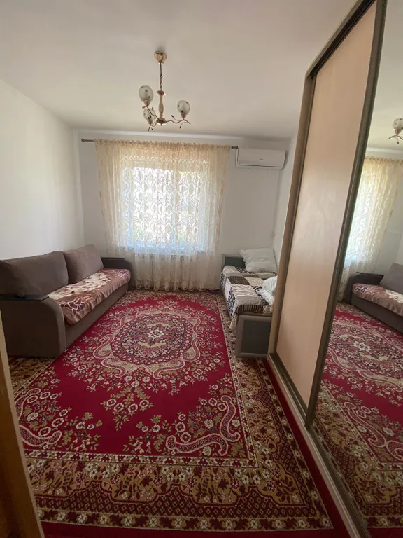 Пешком до моря 10-15 мин