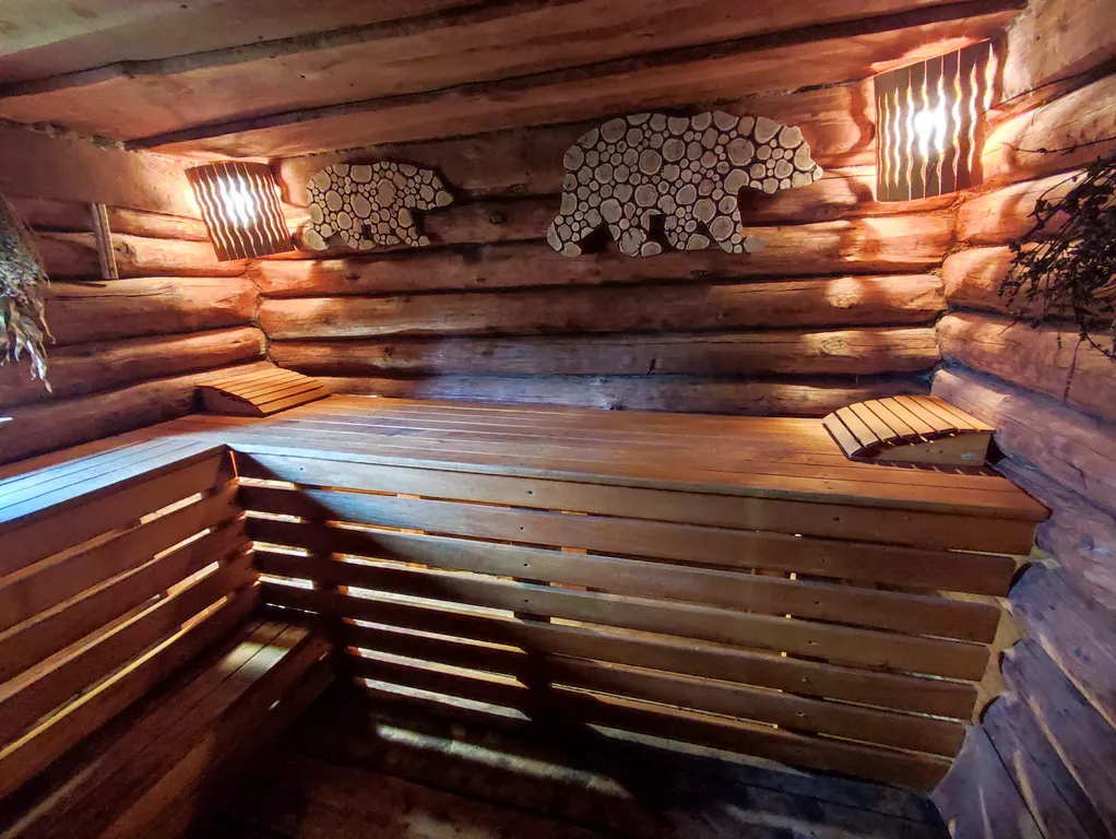 Дом А-фрейм на берегу озера