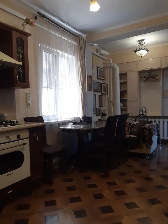 Частный дом на лето с парковкой в центре старой части города