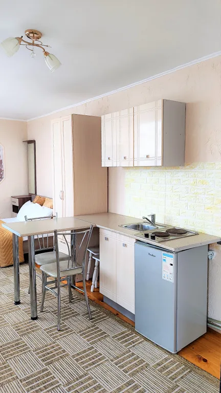 Коттедж Коттедж-студия с двориком в 5-6 минутах к пляжу и набережной — Ялта