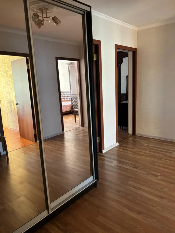 Квартира Уютная, просторная 3-комнатная квартира — Владикавказ