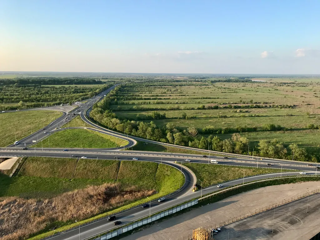 Евродвушка с прекрасным видом на поля и шоссе