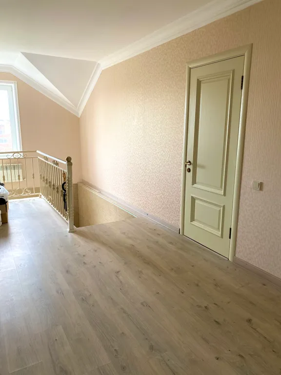 Дом с двором и беседкой в 7 минутах езды от пляжа