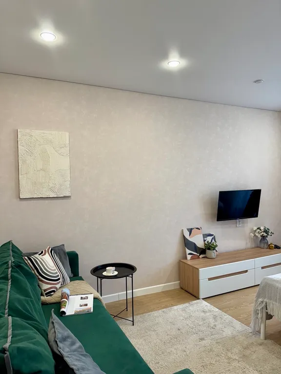 Современная квартира рядом с РКБ и МГУ