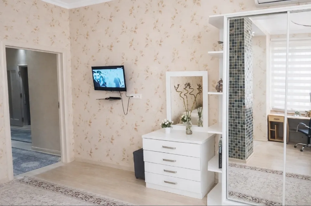 Просторная квартира в тихом районе - Wi-Fi и быстрое заселение