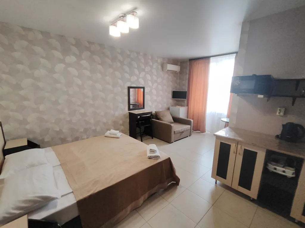 Квартира Квартира 3-х местный номер с кухней и балконом — Анапа