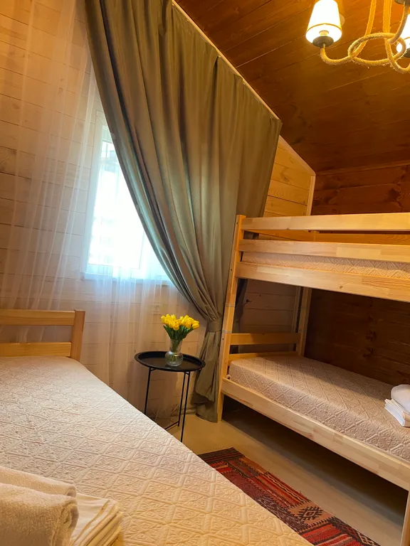 Уютный коттедж с видом на горы