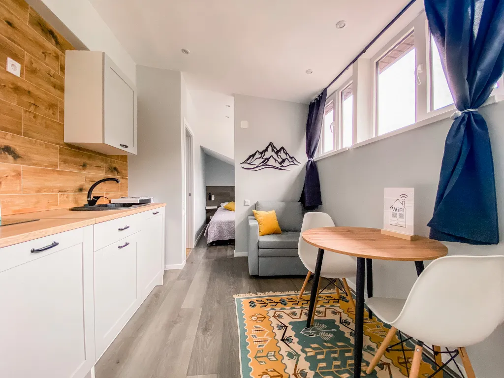 Квартира Студия с видом на озеро и горы — аренда посуточно в Красная Поляна