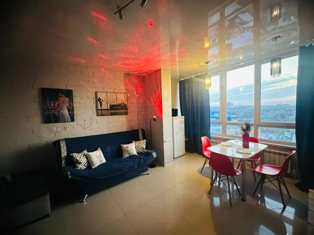 Студия с панорамным видом на Оку