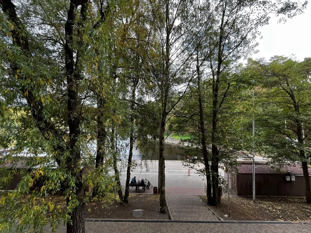 Дизайнерская квартира с великолепным видом на озеро