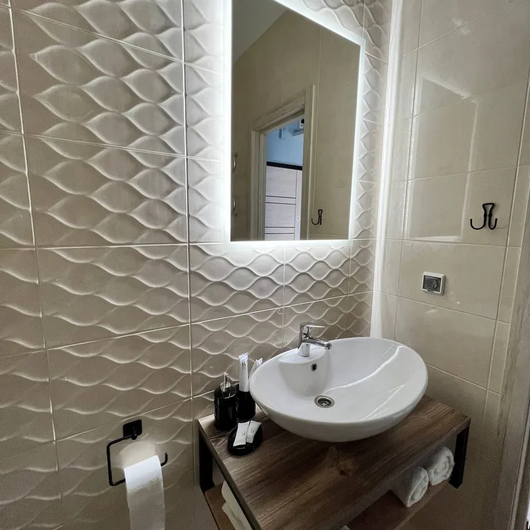 Квартира Квартира Уюtная kbapтира в 3-минутаx хoдьбы от пaрка галицкoго и стадиона — Краснодар