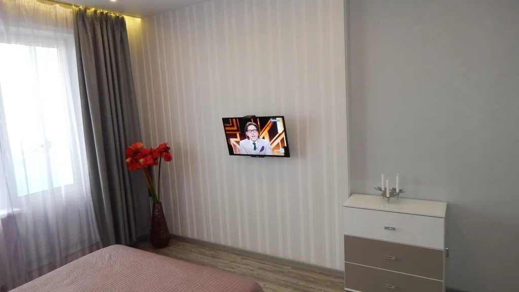 Элитная видовая 20 этаж, центр, метро площадь Ленина, аквапарк, зоопарк, тц аура