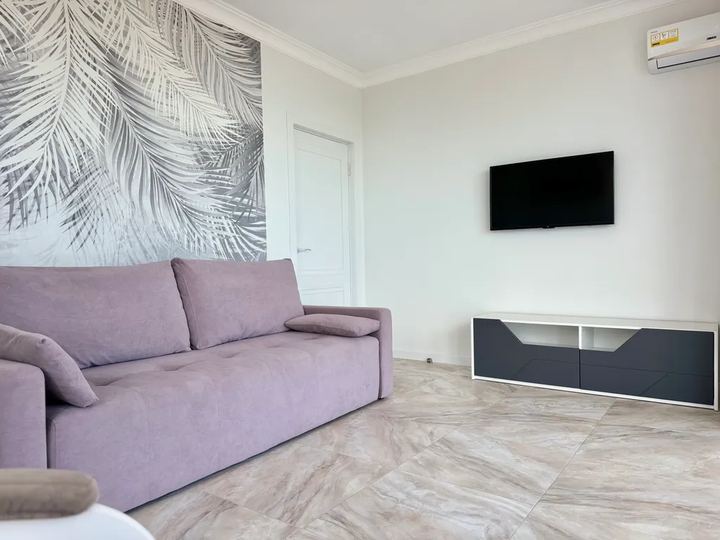 Двухкомнатная квартира с прямым видом на море