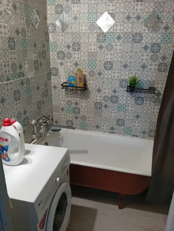 Просторная двухкомнатная, квартира с раздельными комнатами