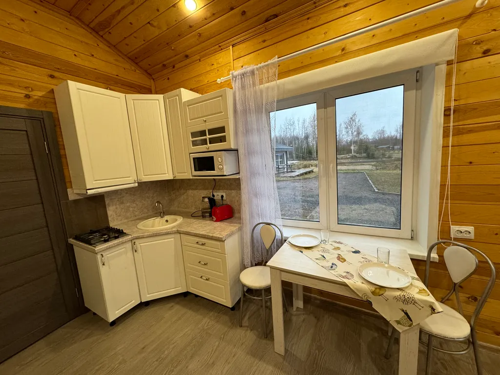 Дом на берегу озера в Карелии