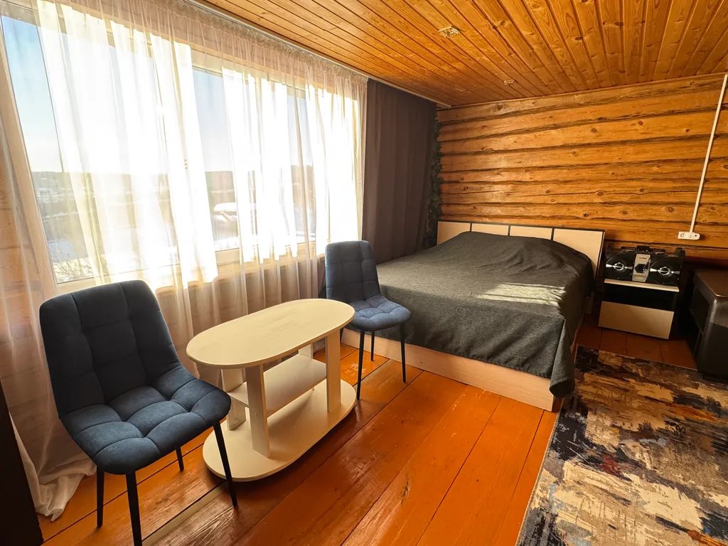 Отдельный уютный бревенчатый дом с баней в Абзаково