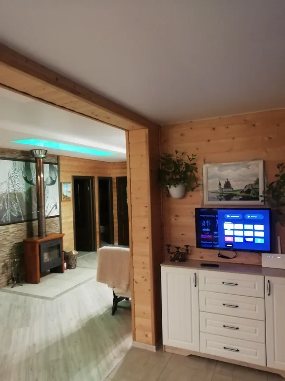 Дом в Заонежье с видом на озеро