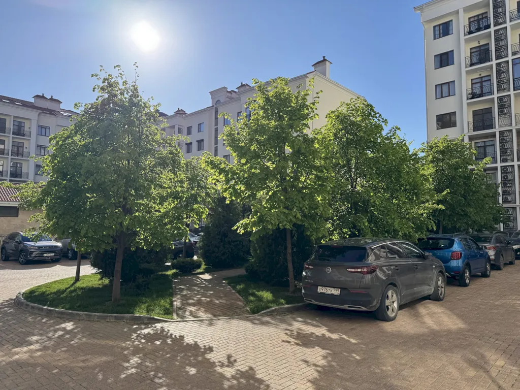Квартира 1-к квартира с балконом у моря - бассейн на территории — Геленджик