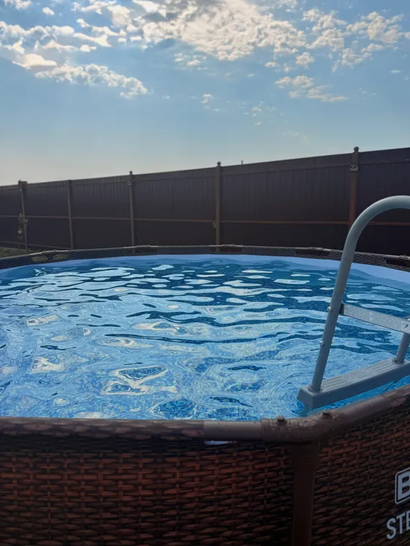 Коттедж Дом А-фрейм на берегу моря, бассейн, баня — Кучугуры