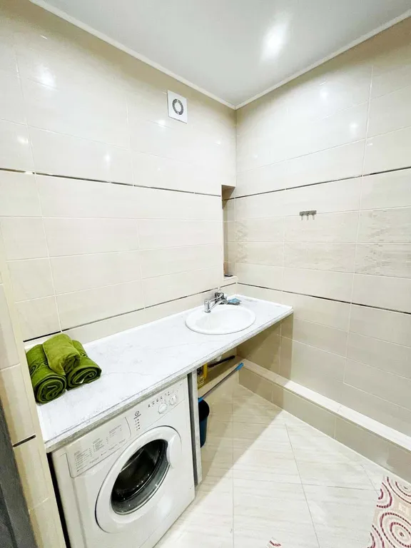 Апартаменты Astra Apartments  возле центра с новым ремонтом