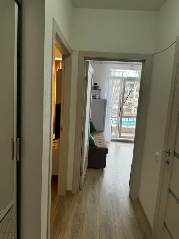 Шикарная квартира с прекрасным видом на бассейны и можжевеловые горы