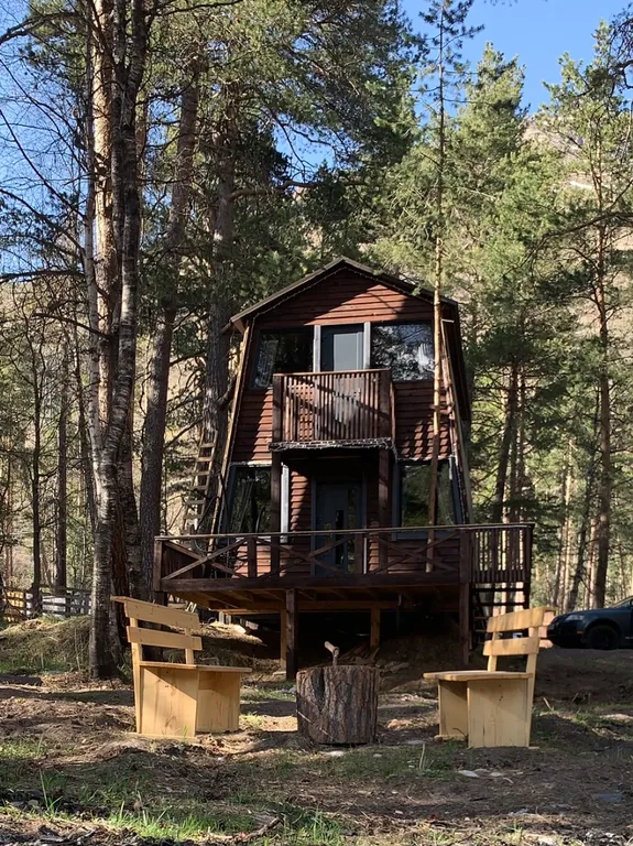 Коттедж Уютный двухэтажный домик у реки, треугольник — аренда посуточно в Терскол