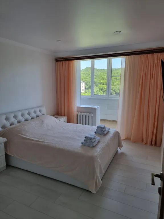 Шикарная трёшка с видом на горы и город