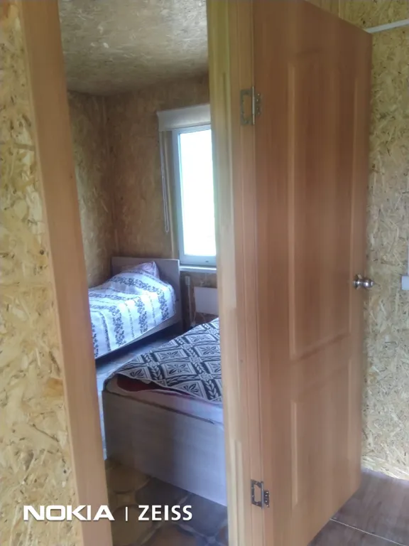 Страна Див на 2 гектарах земли, в изоляции и с озером