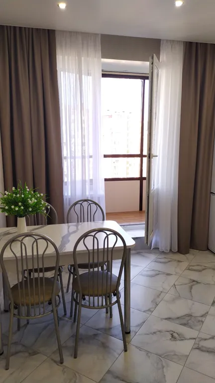 Солнечная светлая квартира