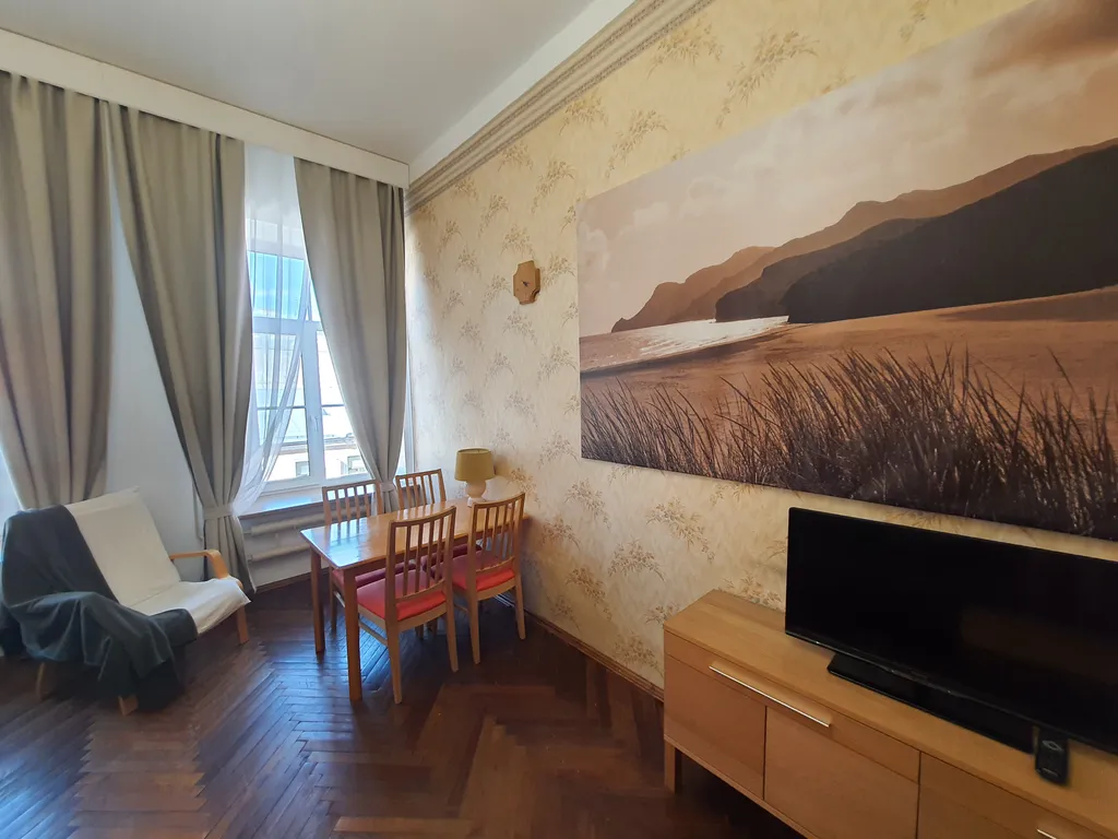 Квартира Квартира в 1 минуте от Невского проспекта, 2 спальни и вид на крыши — Санкт-Петербург