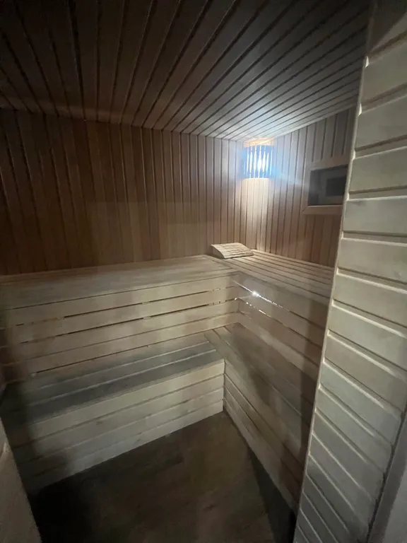 Уютный светлый дом с баней