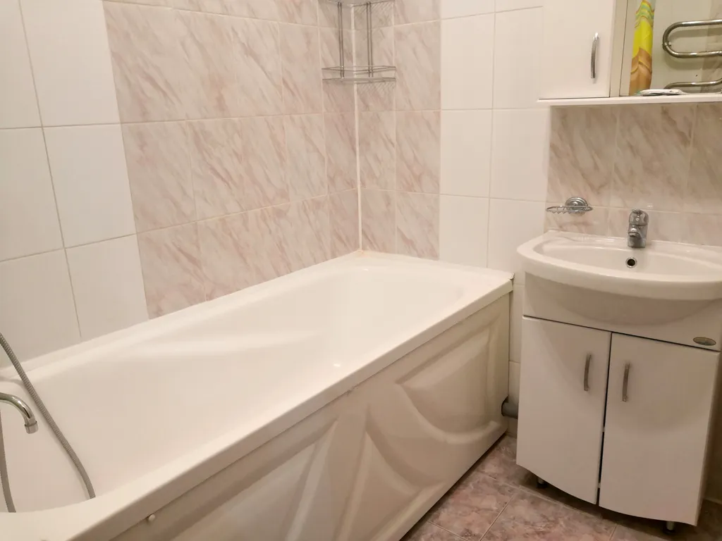 Эконом двушка в районе площади Победы